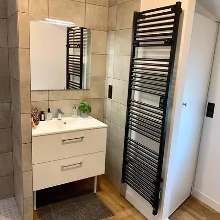 La Rose Trémière Appartement *