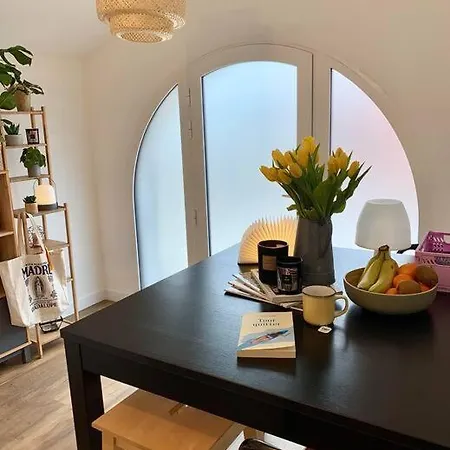 La Rose Trémière *